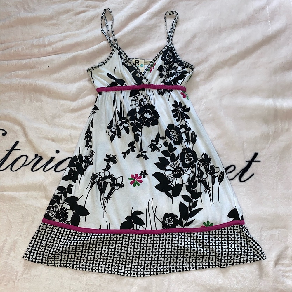Roxy Sundress, White with Black Flower Pattern